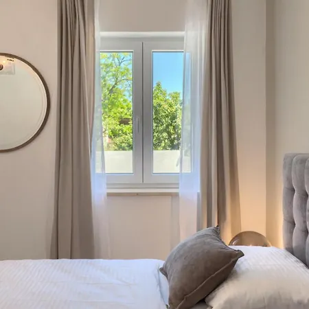 Leon For 8 People With Private Pool & Pet Friendly Near Novigrad * Brtonigla